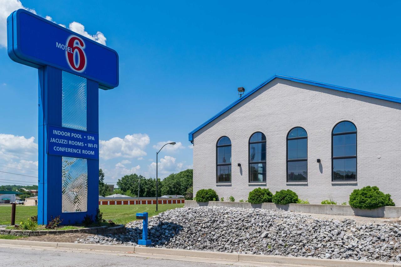 Motel 6-Richmond, In Exterior photo