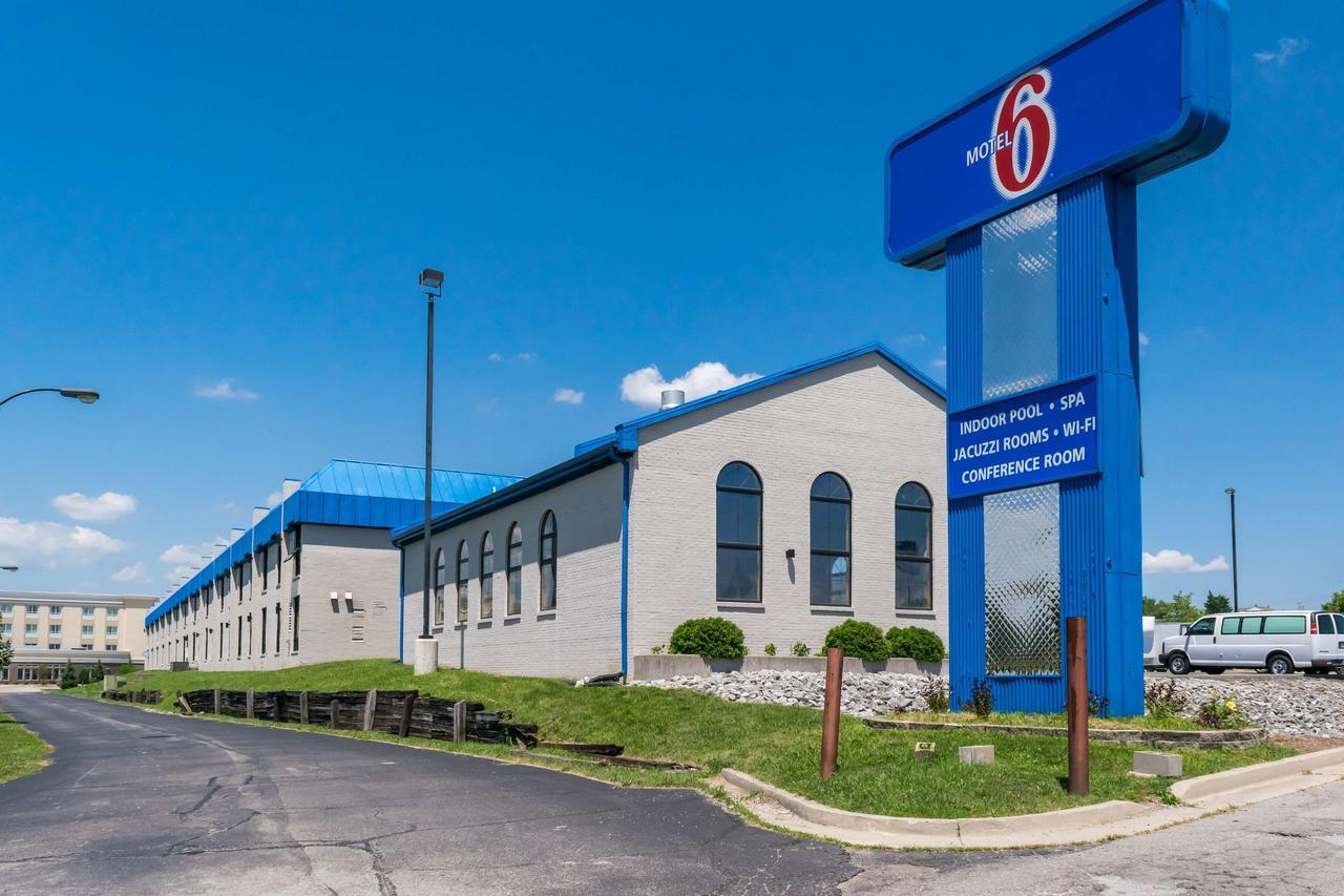Motel 6-Richmond, In Exterior photo